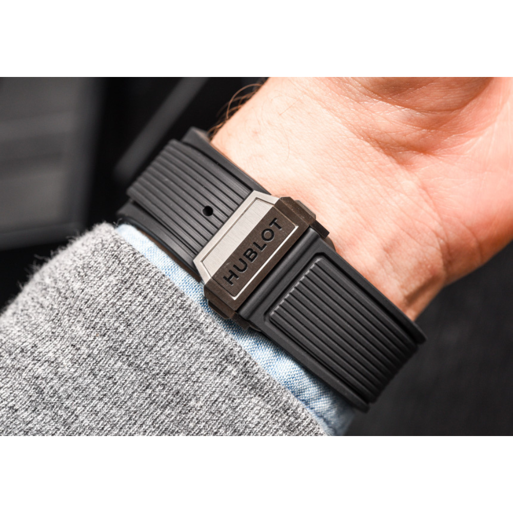 H Tourbillon Bi-Axis Ref#909.NX.1120.RX